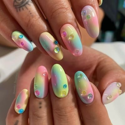 unghie estive particolari